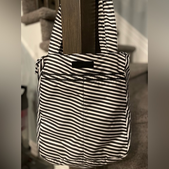 Jujube Be Onyx Be Light - Picture 4 of 4